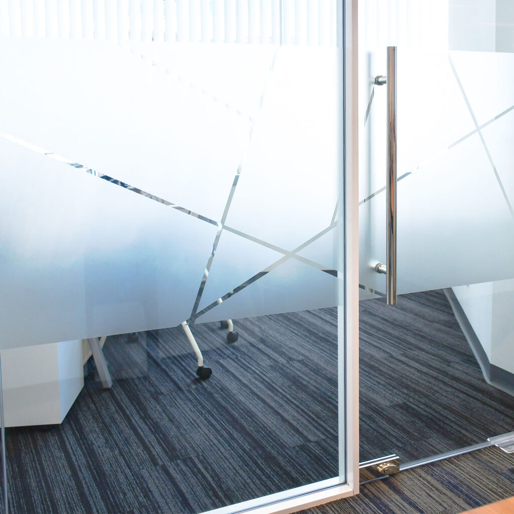 Kontor med frostet folie